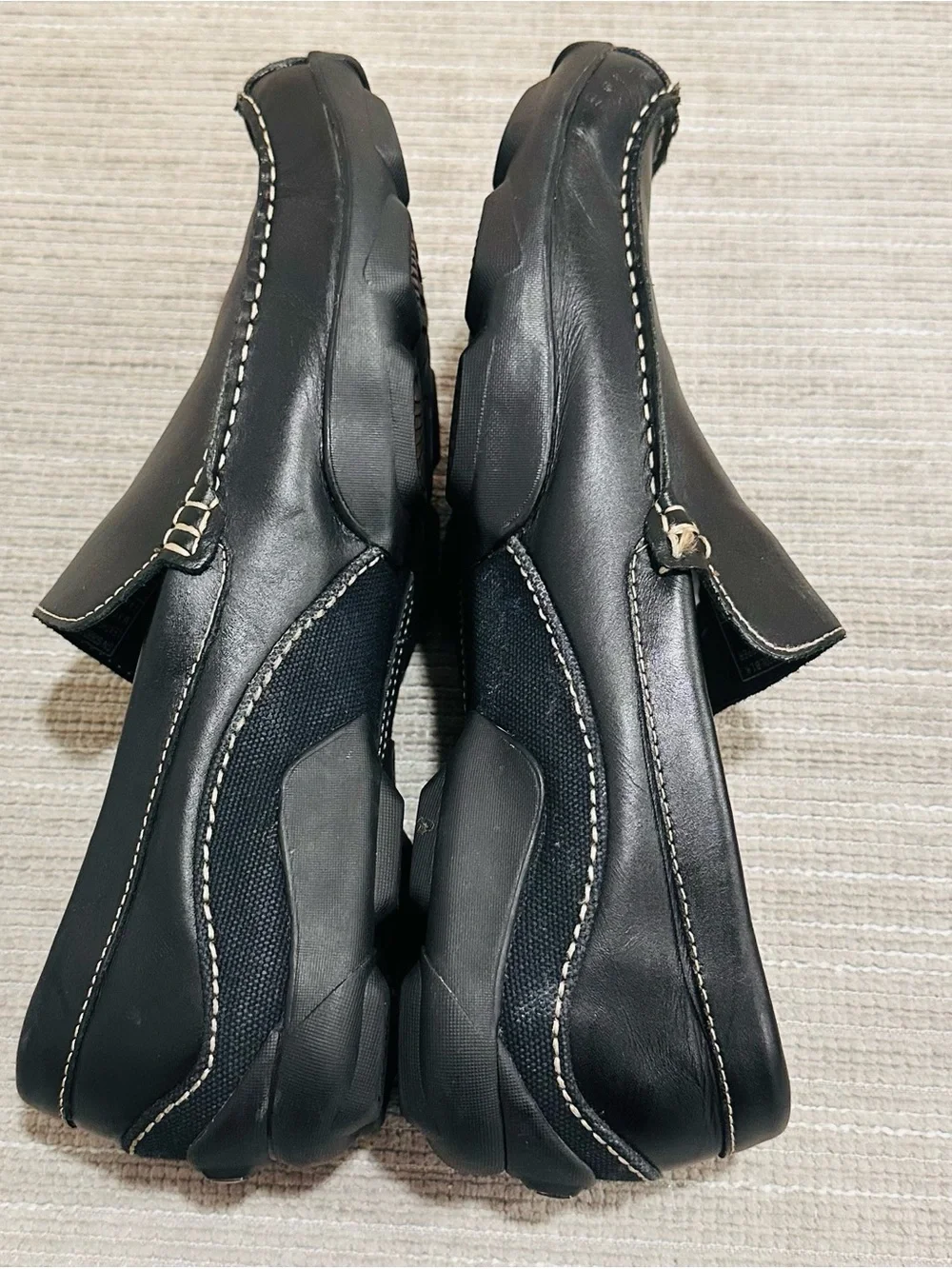 Skechers Phoenix Men’s Black Soft Leather Slip On Loafers Moc Toe Shoes Sz 10,5